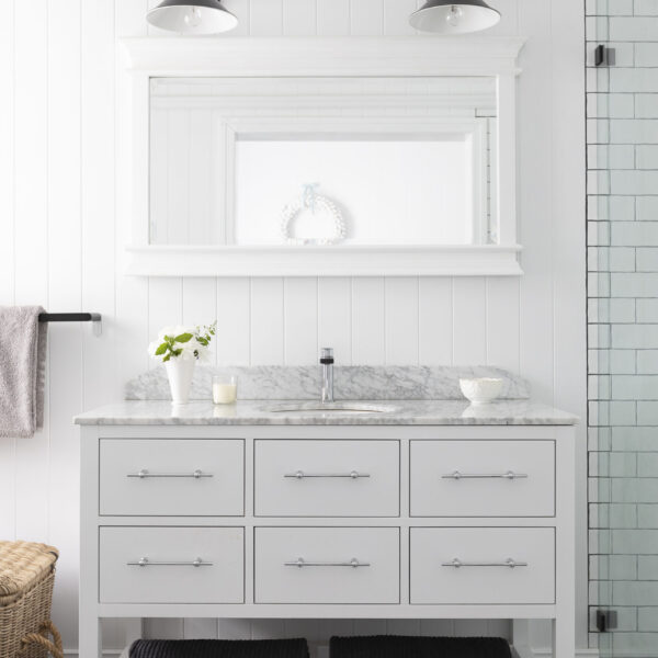 Montauk 1200 White Carrara 1